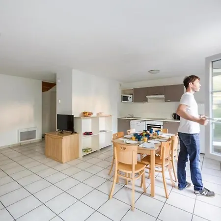 Aparthotel Garden & Lyon -